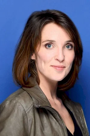  Alix Poisson photo
