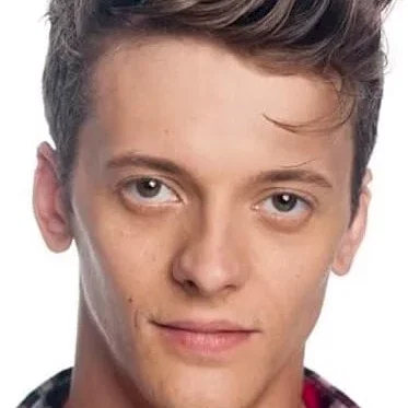  Adam Zastrow