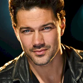 Photo star :  Ryan Paevey