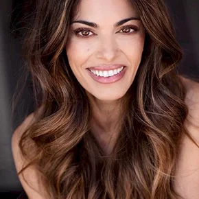 Photo star : Lindsay Hartley