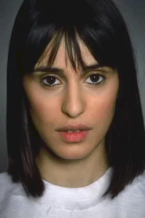 Maryam Zaree photo