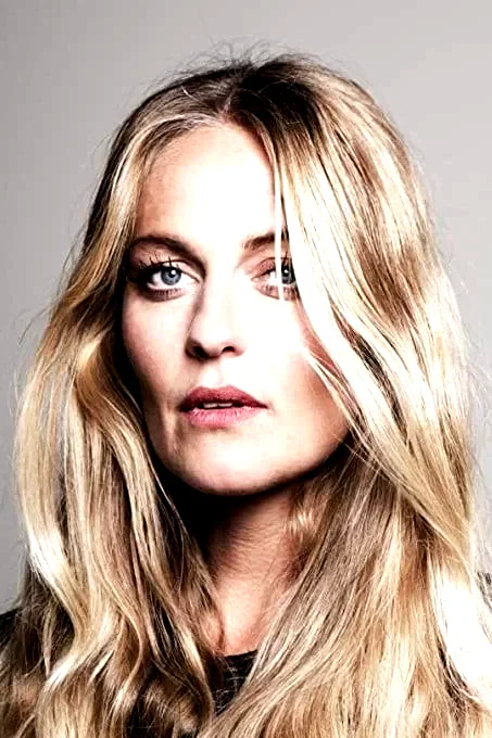  Svandís Dóra Einarsdóttir