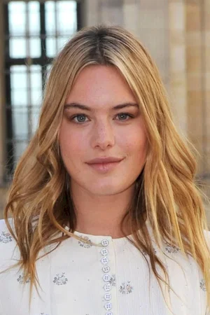  Camille Rowe photo