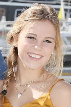  Maïra Schmitt photo