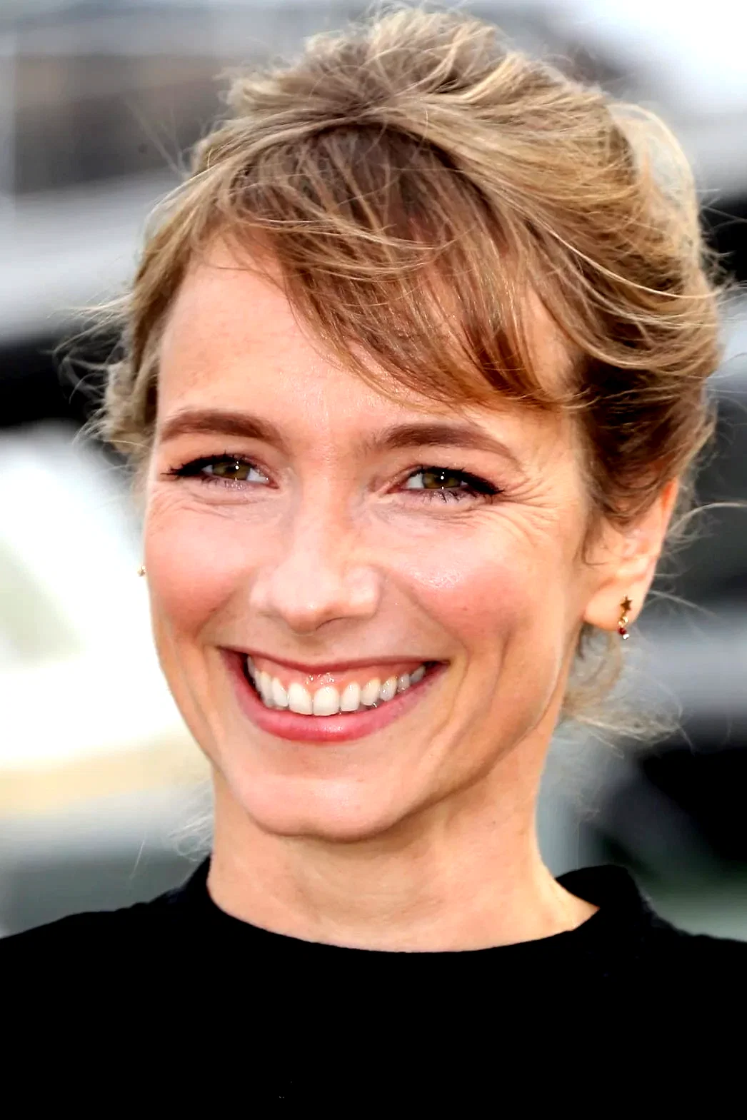 Julie-Anne Roth