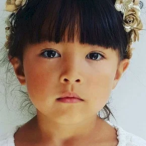 Photo star :  Shirelle Mai-Yvart