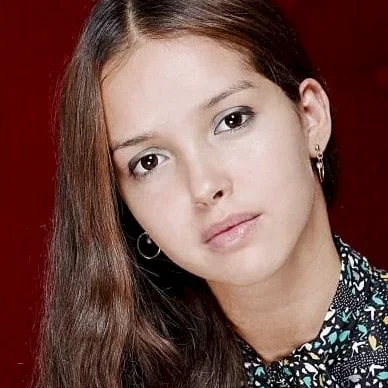 Lyna Khoudri