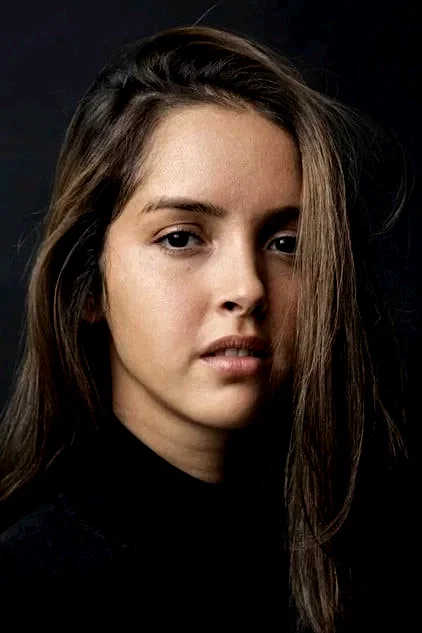Lyna Khoudri
