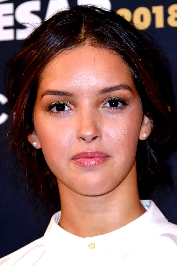 Lyna Khoudri