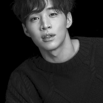 Henry Lau