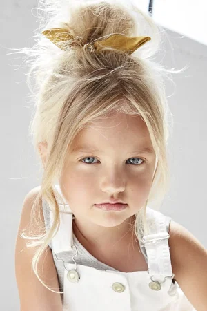  Remi Hilson photo