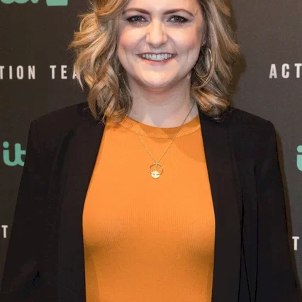  Laura Checkley