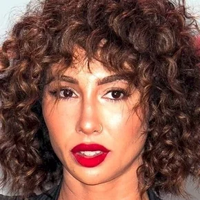 Photo star :  Jackie Cruz