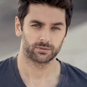 Photo star : Mark Ghanime
