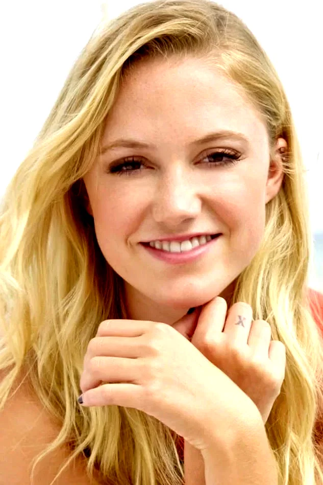 Maika Monroe