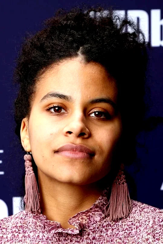  Zazie Beetz