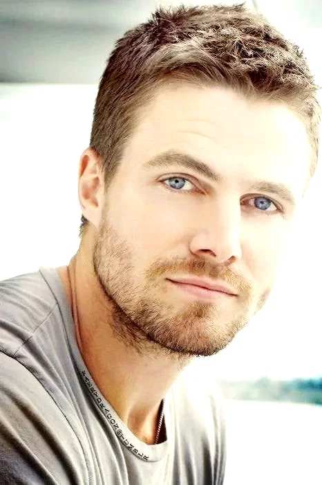 Stephen Amell