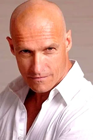  Simon Northwood