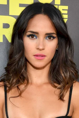  Adria Arjona photo