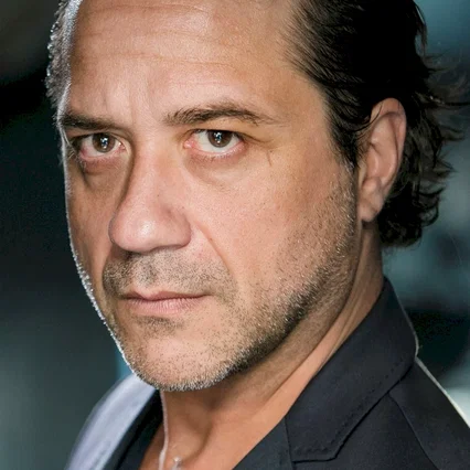 Enrique Arce