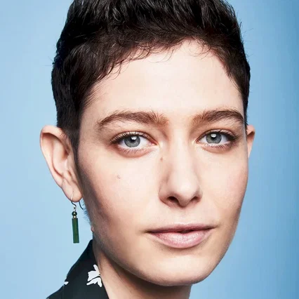  Asia Kate Dillon