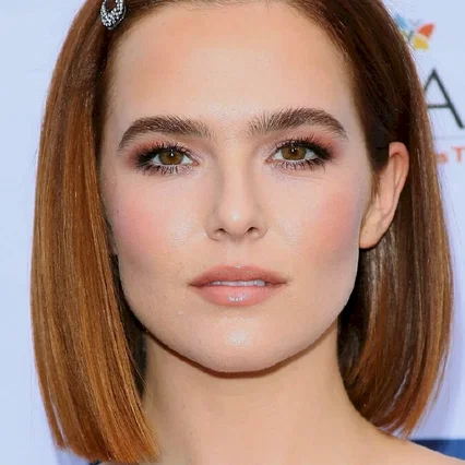 Zoey Deutch