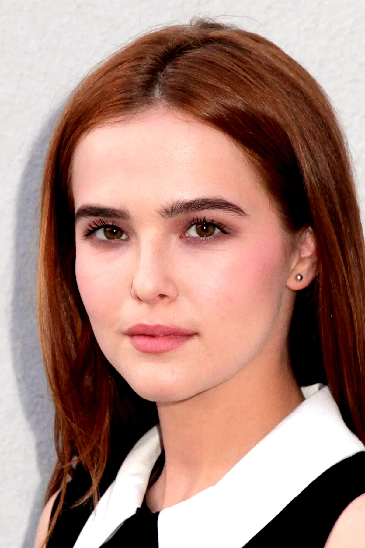 Zoey Deutch