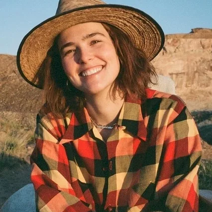 Zoey Deutch
