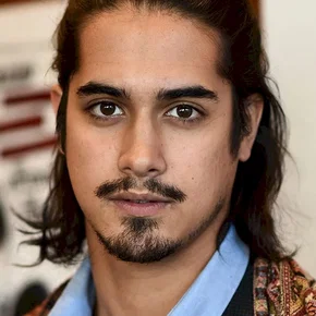 Photo star : Avan Jogia