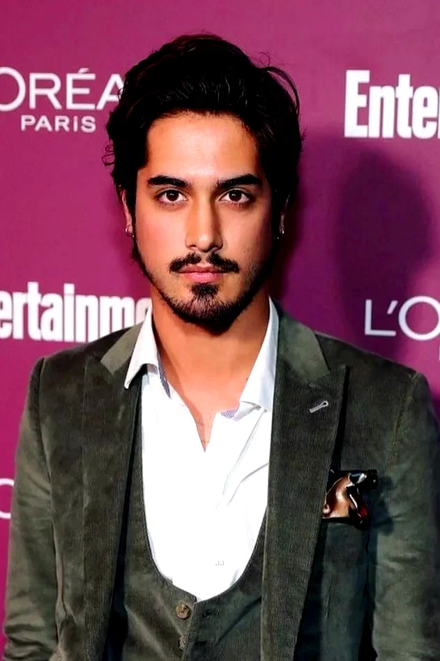 Avan Jogia