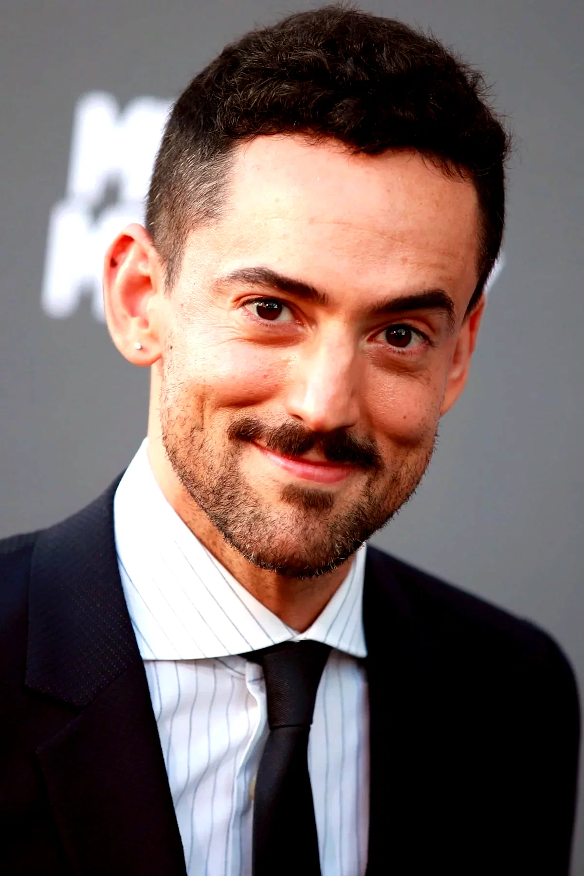  Luis Gerardo Méndez