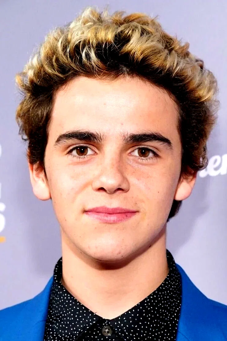  Jack Dylan Grazer