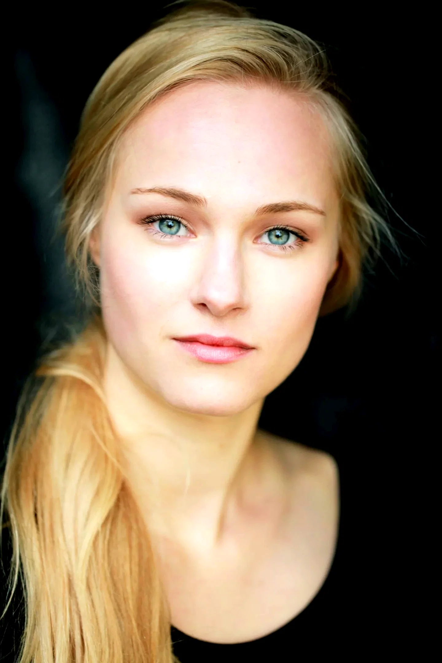  Jessica Madsen