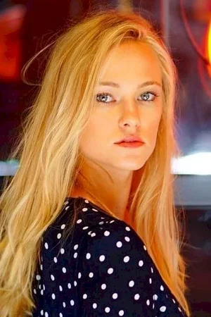  Jessica Madsen