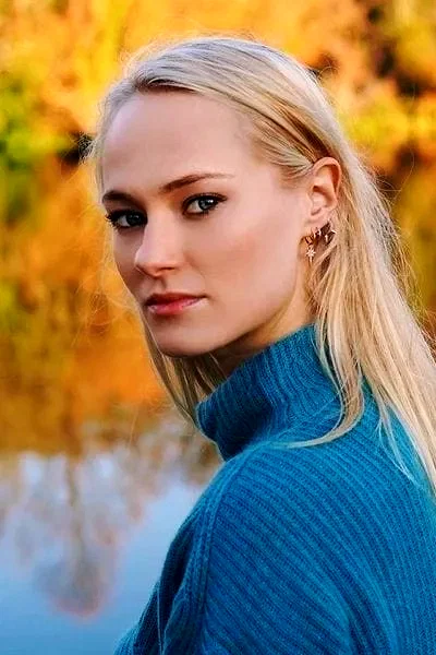  Jessica Madsen