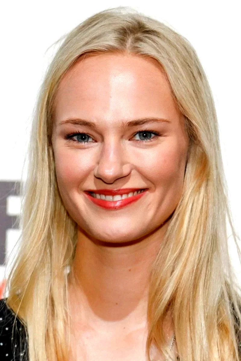  Jessica Madsen