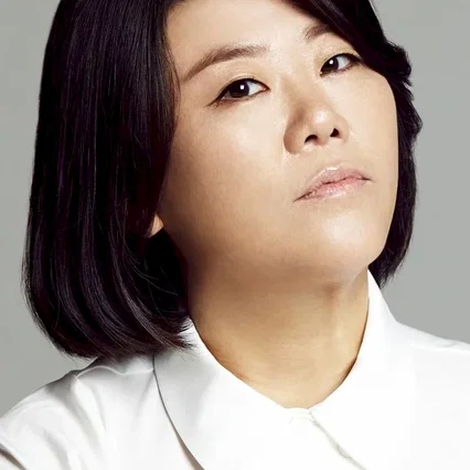  Lee Jung-eun