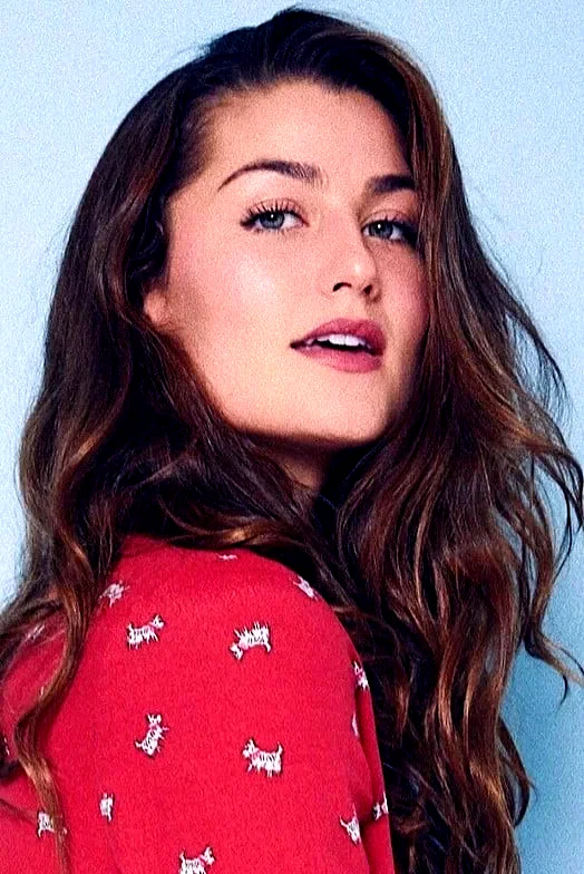  Rachel Matthews