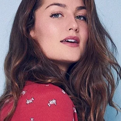  Rachel Matthews