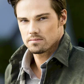 Photo star : Jay Ryan