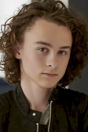 Wyatt  Oleff photo