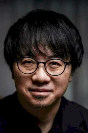 Makoto Shinkai photo