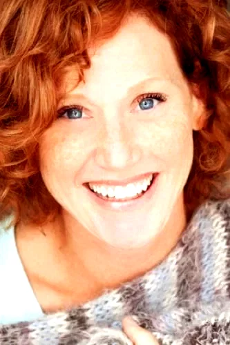  Julie Pearl