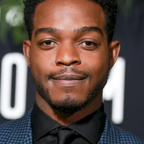 Photo star : Stephan James