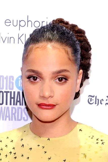  Sasha Lane