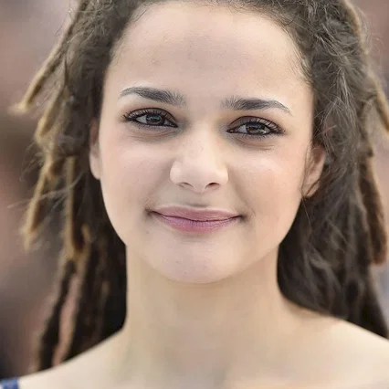 Sasha Lane