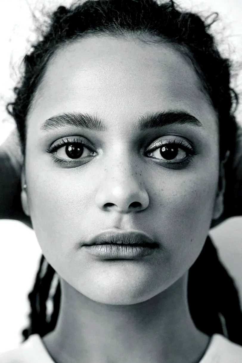  Sasha Lane
