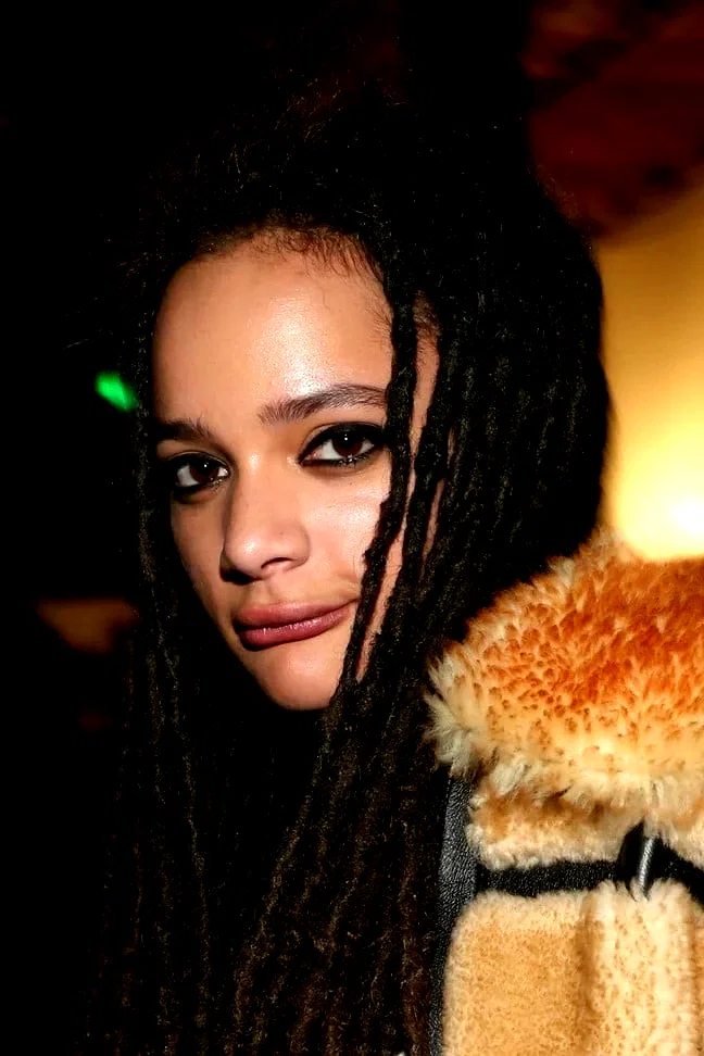  Sasha Lane