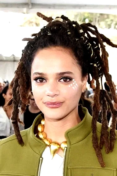  Sasha Lane