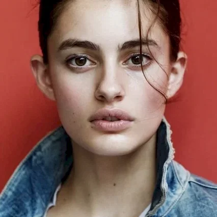  Diana Silvers